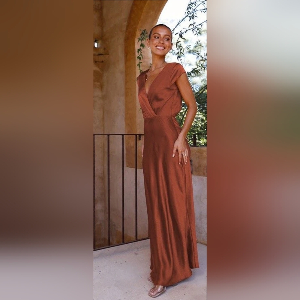 NWT V Neck Maxi Dress in Rust
